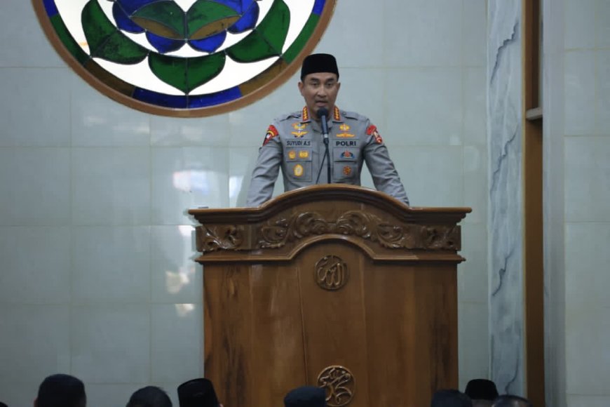 Kapolri Ajak Jamaah Masjid Al-Ikhlas Mabes Polri Jaga Kerendahan Hati dan Perkuat Akhlak